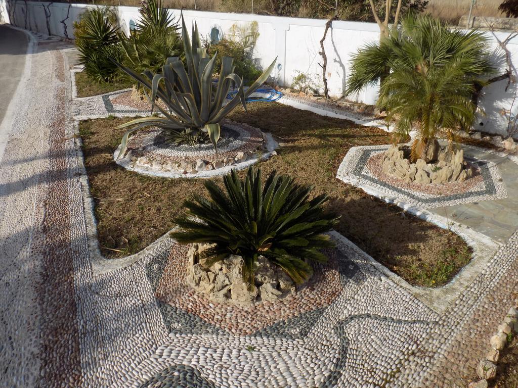 Appartement Mosaic Gardens à Faliraki Extérieur photo