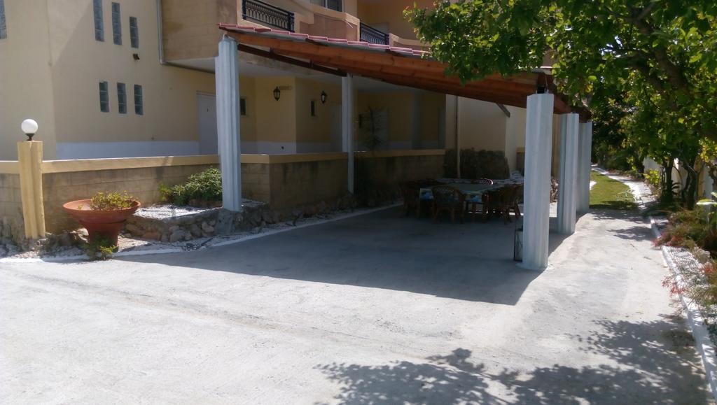 Appartement Mosaic Gardens à Faliraki Extérieur photo