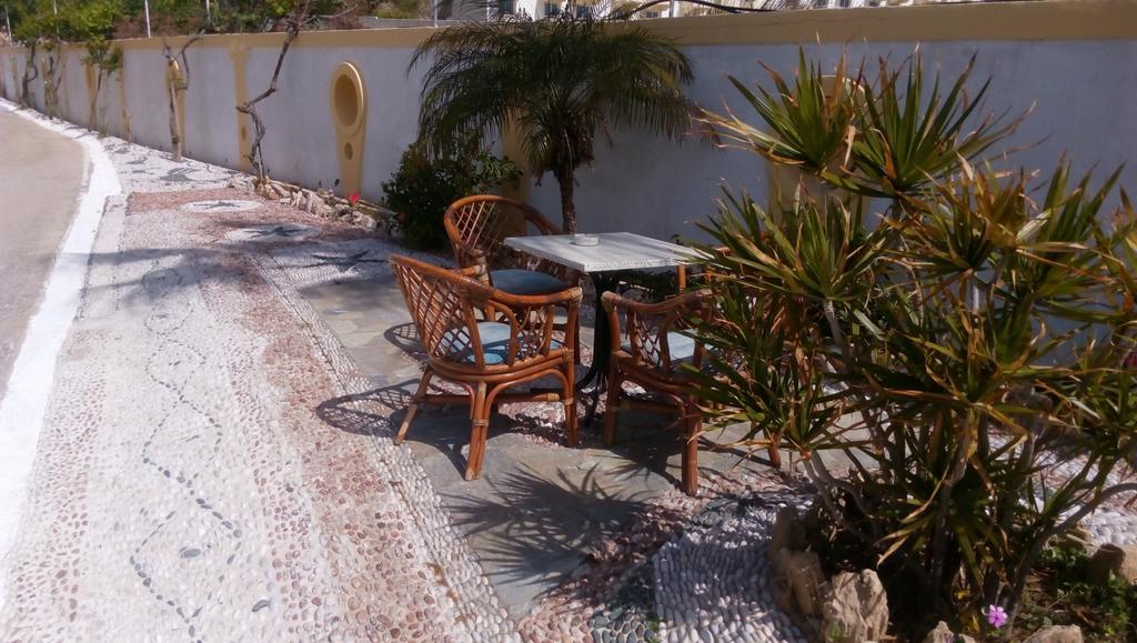 Appartement Mosaic Gardens à Faliraki Extérieur photo