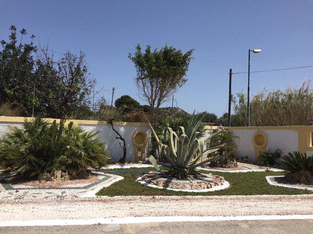 Appartement Mosaic Gardens à Faliraki Extérieur photo